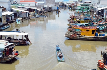 Cà Mau tổ chức đối thoại chung tay chống khai thác thủy sản bất hợp pháp