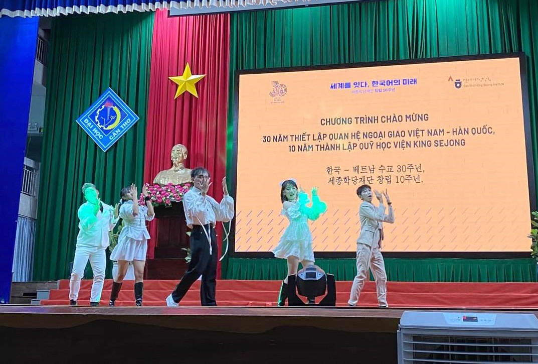 Viện Vua Sejong tại ĐH Cần Thơ đẩy mạnh giao lưu văn hóa giữa Việt Nam - Hàn Quốc