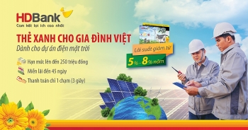 HDBank trao “Thẻ Xanh cho gia đình Việt” đến những khách hàng đầu tiên