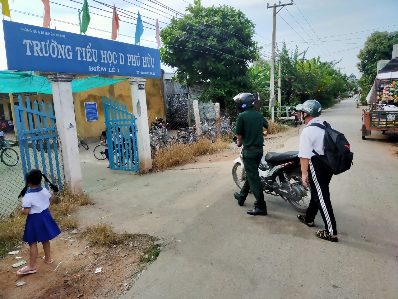 Bộ đội Biên phòng An Giang: Giúp trẻ nuôi giấc mơ đến trường