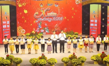 “Xuân yêu thương” đến với 600 trẻ em có hoàn cảnh khó khăn ở Hậu Giang