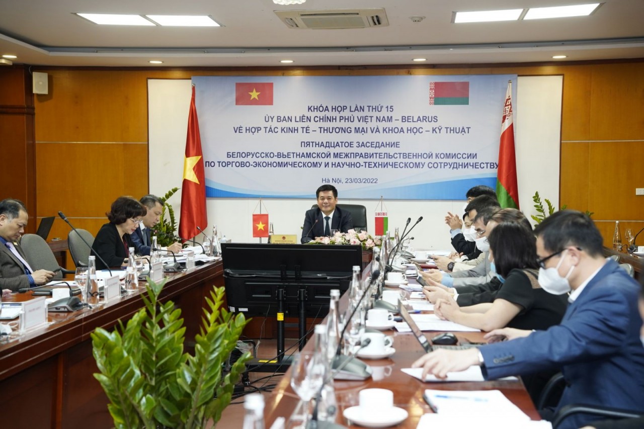 Khóa họp lần thứ 15 Ủy ban liên Chính phủ Việt Nam – Belarus về hợp tác kinh tế – thương mại và khoa học – kỹ thuật. Ảnh: Bộ Công thương