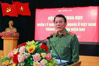 Nâng cao hiệu quả quản lý người nước ngoài ở Việt Nam