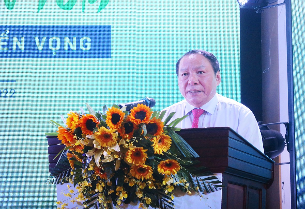 Bộ trưởng Bộ VHTTDL Nguyễn Văn Hùng phát biểu tại diễn đàn