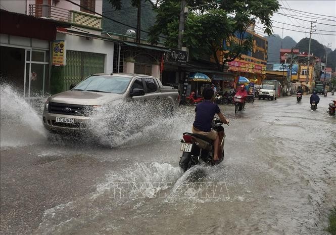 trên khu vực tỉnh Khánh Hòa, Ninh Thuận, Bình Thuận và khu vực Tây Nguyên có mưa vừa, mưa to, có nơi mưa rất to