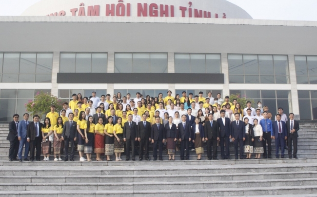 Tăng cường hiểu biết thực tế cho lưu học sinh Lào tại Việt Nam