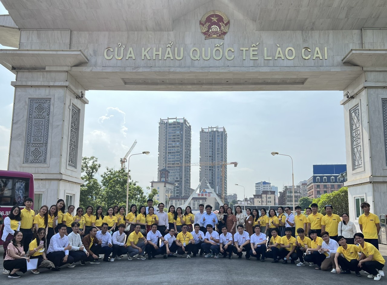 Lưu học sinh Lào trải nghiệm Lào Cai: Ấn tượng khó phai