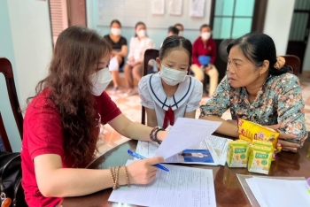 Zhi-Shan tiếp sức cho học sinh có hoàn cảnh khó khăn ở Quảng Trị, Thừa Thiên Huế
