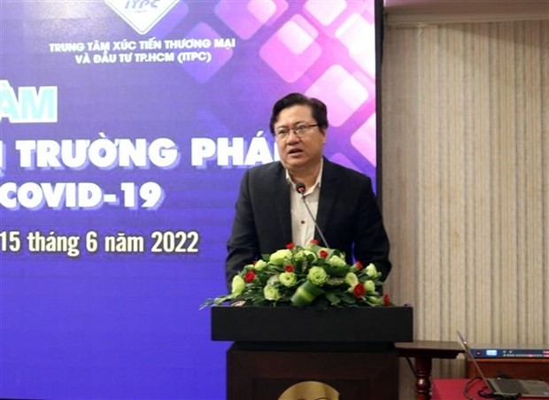 Ông Nguyễn Tuấn, Phó Giám đốc Trung tâm Xúc tiến Thương mại và Đầu tư Thành phố Hồ Chí Minh phát biểu tại toạ đàm. (Ảnh: Xuân Anh/TTXVN)