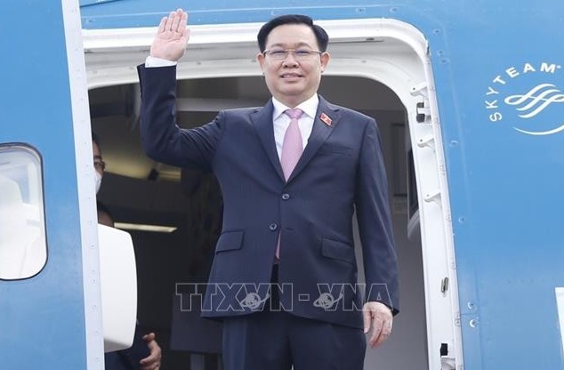 Chủ tịch Quốc hội lên đường thăm chính thức Hungary: Làm sâu sắc hơn nữa quan hệ song phương Việt Nam - Hungary