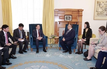 Chủ tịch Quốc hội Vương Đình Huệ hội đàm với Chủ tịch Quốc hội New Zealand