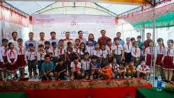 Tổ chức SCC cải tạo trường học tạm bợ tại xã nghèo Hậu Giang