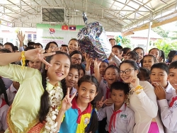 Tháng 6 ý nghĩa với chuyến đi tình nguyện tại Lào của 70 bạn trẻ TP.HCM