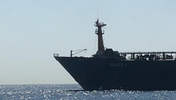 Iran nổi giận khi Anh bắt giữ tàu chở dầu theo yêu cầu của Mỹ