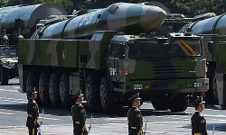 Soi "Tên lửa diệt hạm" Trung Quốc ráo riết bắn thử trên Biển Đông?