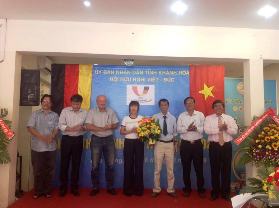 ong truong hong dung tai cu chu tich hoi huu nghi viet duc tinh khanh hoa