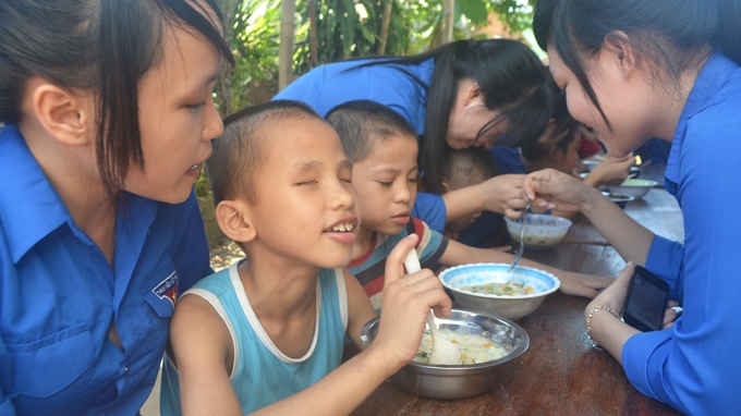 Catholic Relief Service hỗ trợ hơn 3 tỷ đồng giúp trẻ khuyết tật tiếp cận các dịch vụ y tế và giáo dục