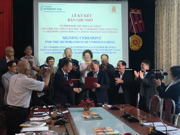 hoi dong nhat ban chong bom nguyen tu va khinh khi ho tro nan nhan da cam viet nam 21 trieu dong