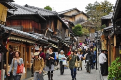 Sổ tay hướng dẫn cư trú và lao động dành cho người nước ngoài đang sinh sống tại Nhật Bản