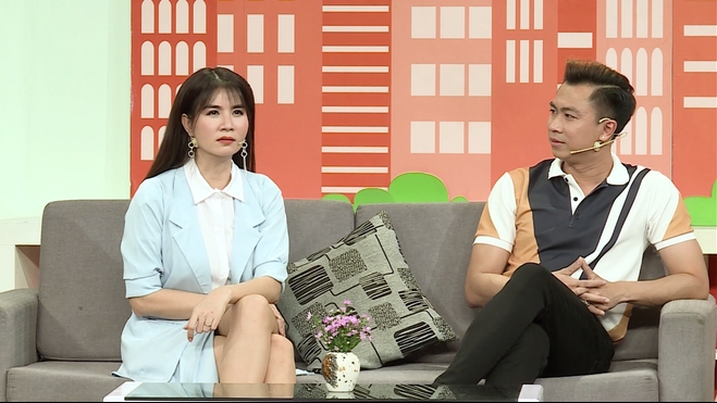 kha ly chia se bi thay giao quay roi tinh duc lan phuong dua con gai di boi giua mua dich