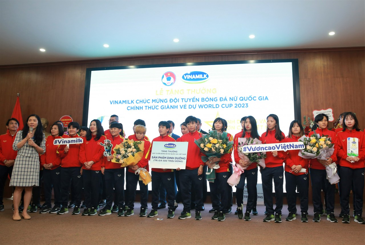 Nhà tài trợ Vinamilk trao thưởng lớn, mừng thành tích các "cô gái kim cương" của bóng đá Việt Nam