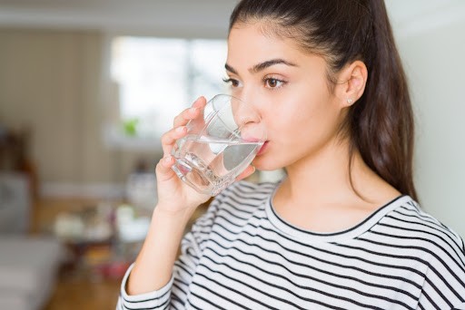 Da khô và thiếu nước: Chăm sóc như thế nào?