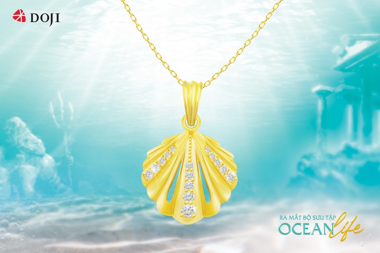 Những trang sức mang hình ảnh chú sò, sao biển, hay những chú cá heo đáng yêu ... được chế tác tinh xảo trên chất liệu vàng 999.9 tinh khiết.