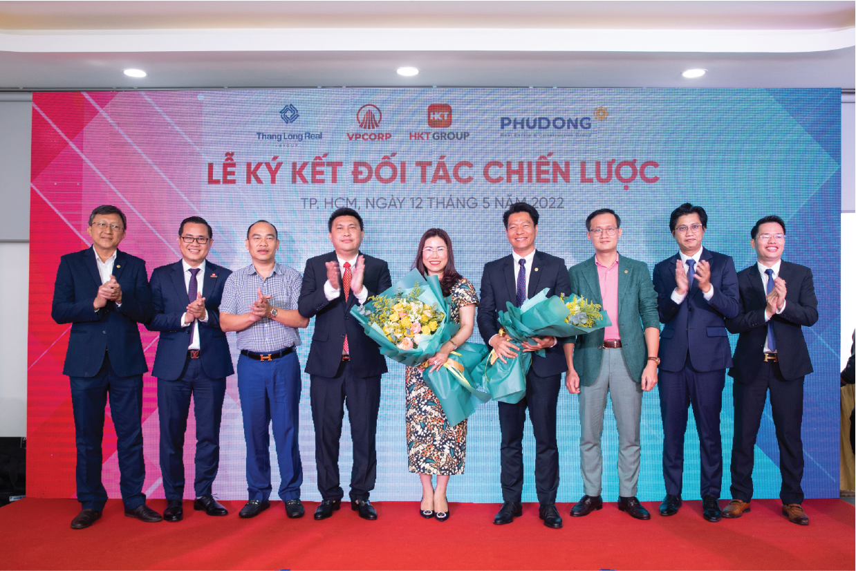 vpcorp va hkt group chinh thuc ra mat thi truong