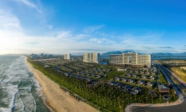 Movenpick Resort Cam Ranh và Radisson Blu Resort Cam Ranh nhận giải thưởng công trình chất lượng cao