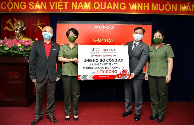Tập đoàn BRG và SeABank ủng hộ trang thiết bị phòng dịch Covid-19 trị giá 5 tỷ đồng cho Bộ Công an