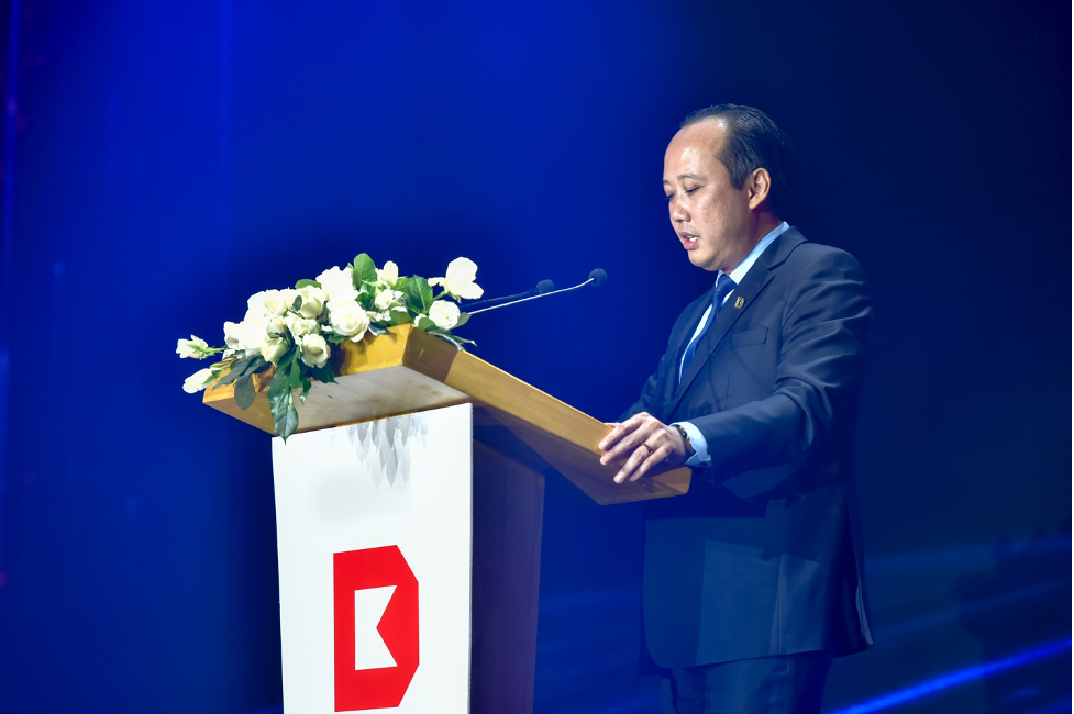 Ông Lê Thống Nhất – Chủ tịch Hội đồng Quản trị tập đoàn Danh Khôi phát biểu tại sự kiện