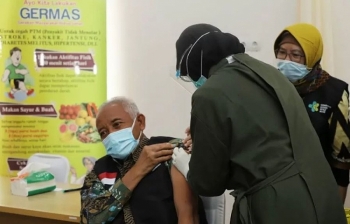 Tiêm vaccine của Trung Quốc, quan chức Indonesia vẫn nhiễm COVID-19?