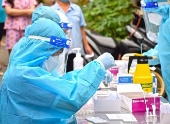 Bệnh nhân nhiễm Omicron đầu tiên tại Việt Nam đã xuất viện