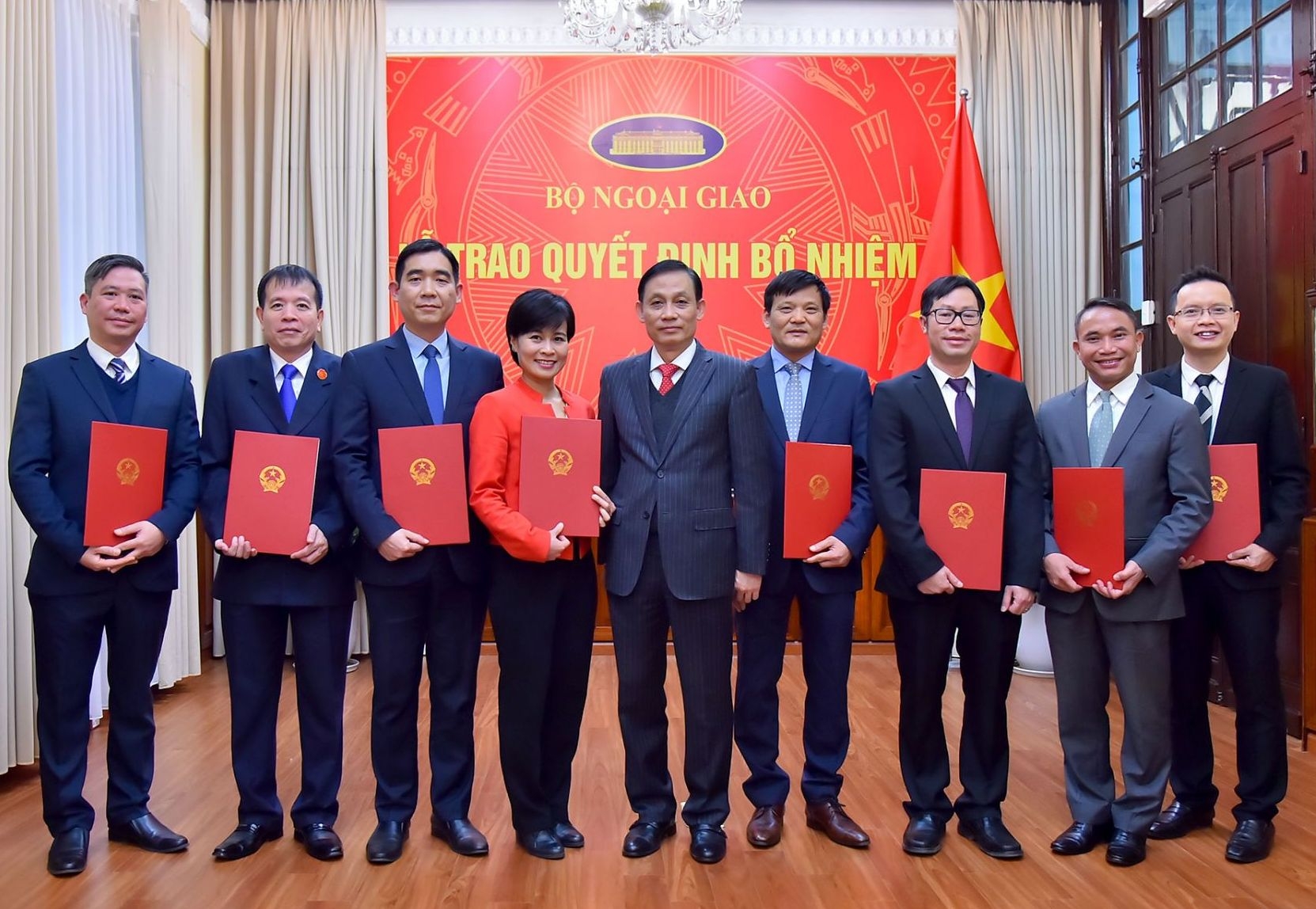 bo tai nguyen va moi truong bo ngoai giao dieu dong bo nhiem lanh dao moi