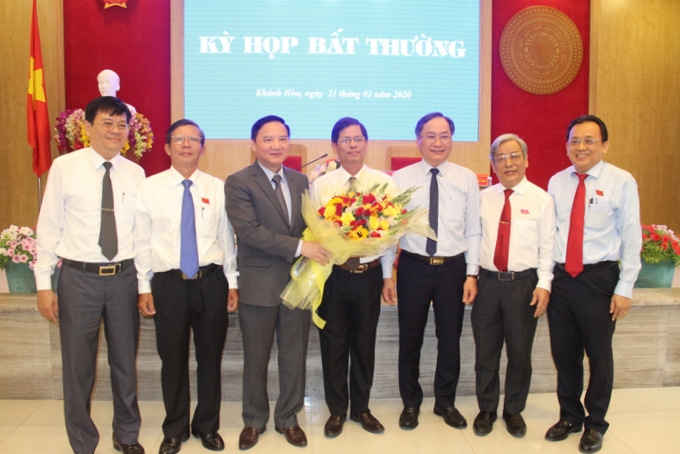 ong nguyen tan tuan duoc bau giu chuc chu tich tinh khanh hoa