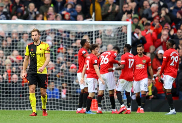 bang xep hang bxh ngoai hang anh moi nhat 242 dai thang watford mu lot vao top 5