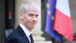 Pháp: Bộ trưởng Văn hoá và 5 nghị sĩ dương tính với COVID-19