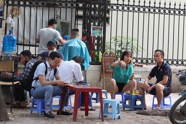 ha noi nhieu hang quan chua thuc hien nghiem lenh dong cua phong covid 19