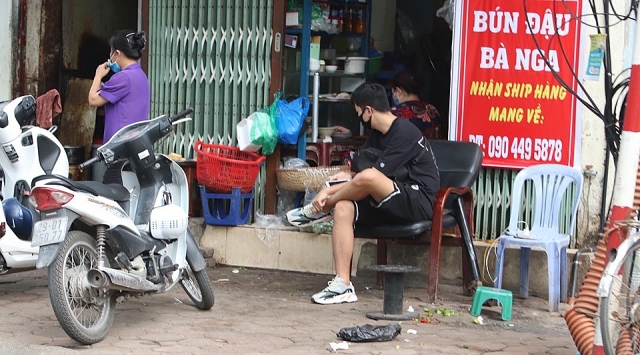 ha noi nhieu hang quan chua thuc hien nghiem lenh dong cua phong covid 19