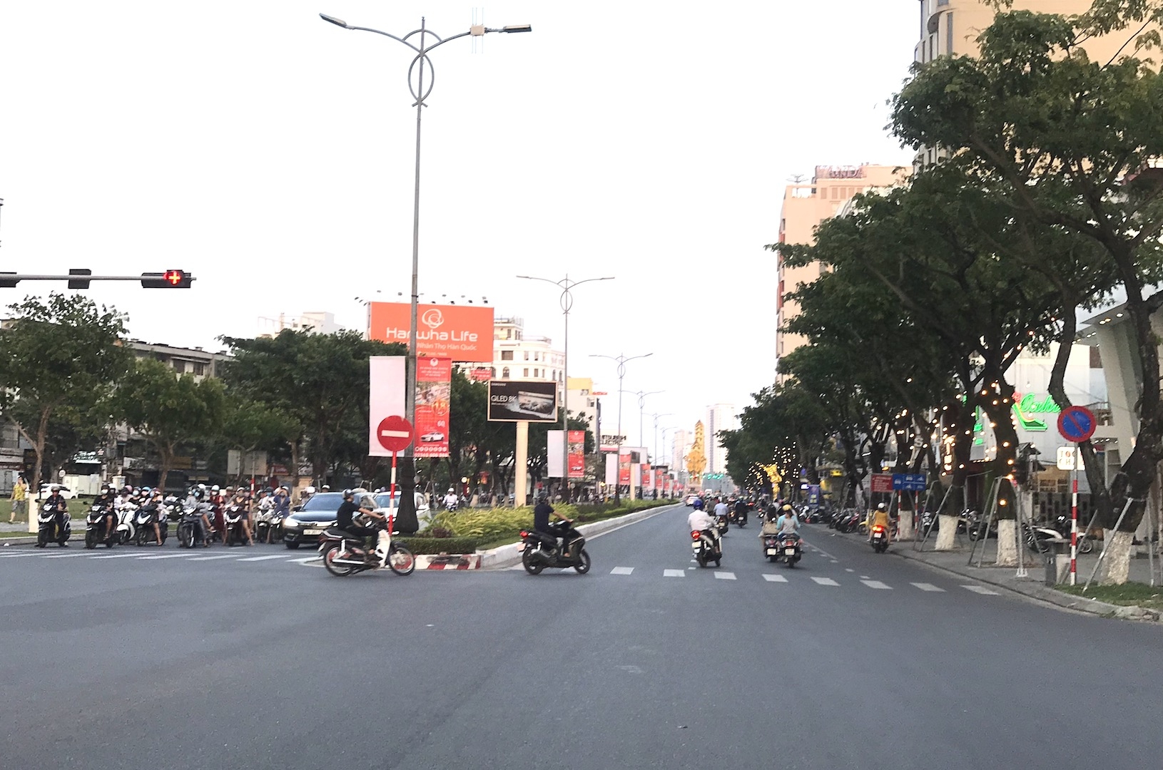 phong covid 19 da nang tam dung toan bo hoat dong kinh doanh an uong tai cho