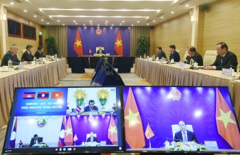 Thủ tướng Việt Nam, Lào, Campuchia nhất trí tiếp tục tạo điều kiện thông quan thuận lợi qua các cửa khẩu