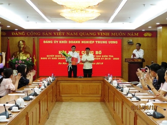 nhan su moi dang uy khoi doanh nghiep trung uong