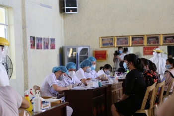 Phát hiện 2 ca COVID-19, Lào Cai tạm dừng một số hoạt động Phát hiện 2 ca COVID-19, Lào Cai tạm dừng một số hoạt động