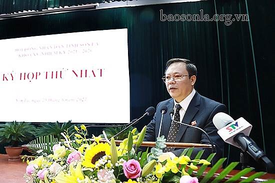 Ông Nguyễn Thái Hưng phát biểu tại kỳ họp (Ảnh: Báo Sơn La)