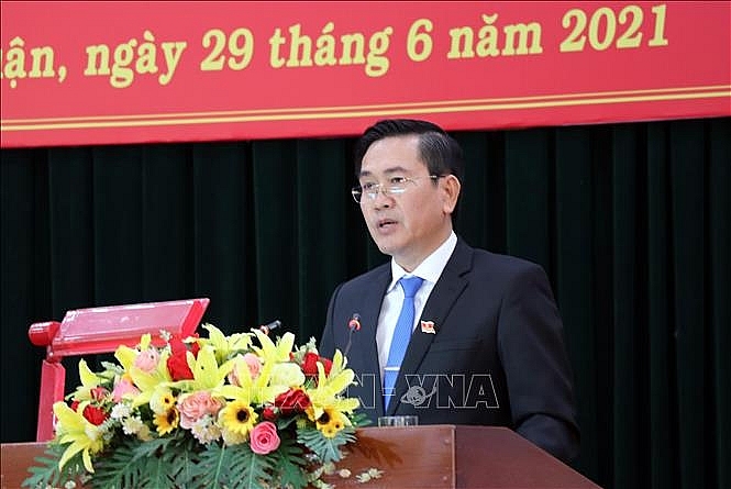 Ông Phạm Văn Hậu được bầu giữ chức Chủ tịch HĐND tỉnh Ninh Thuận (Ảnh: TTXVN)