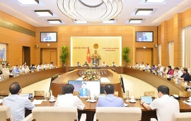 ubtv quoc hoi xem xet viec dua sgk vao loai hang hoa do nha nuoc dinh gia