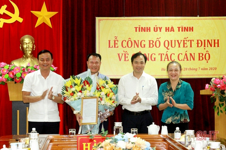 tphcm ha tinh kien toan nhan su bo nhiem lanh dao moi