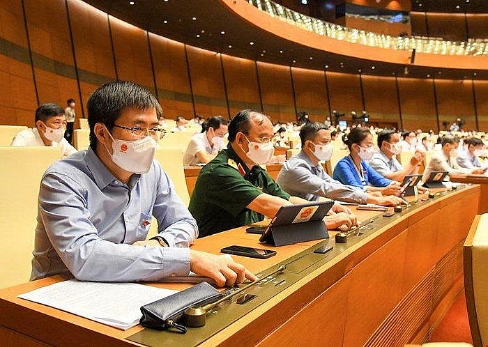 Các đại biểu biểu quyết thông qua Nghị quyết về cơ cấu tổ chức của Chính phủ nhiệm kỳ 2021-2026