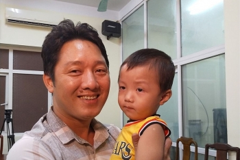 Tâm sự nghẹn ngào khi gặp lại con của bố mẹ bé trai bị bắt cóc ở Bắc Ninh