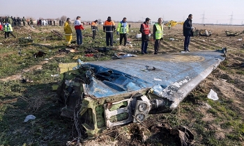 Máy bay Ukraine rơi tại Iran bị trúng liên tiếp 2 quả tên lửa